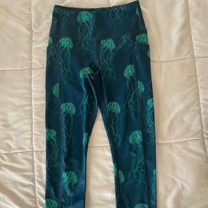 Constantly Varied Gear CVG “don’t be jelly” capris